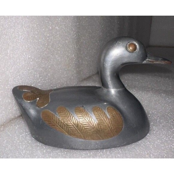 Duck Cast Metal  With Brass Wings Tail Eyes Figurine, 4.5 ” x 2.5” x 3” VTG - Picture 1 of 6